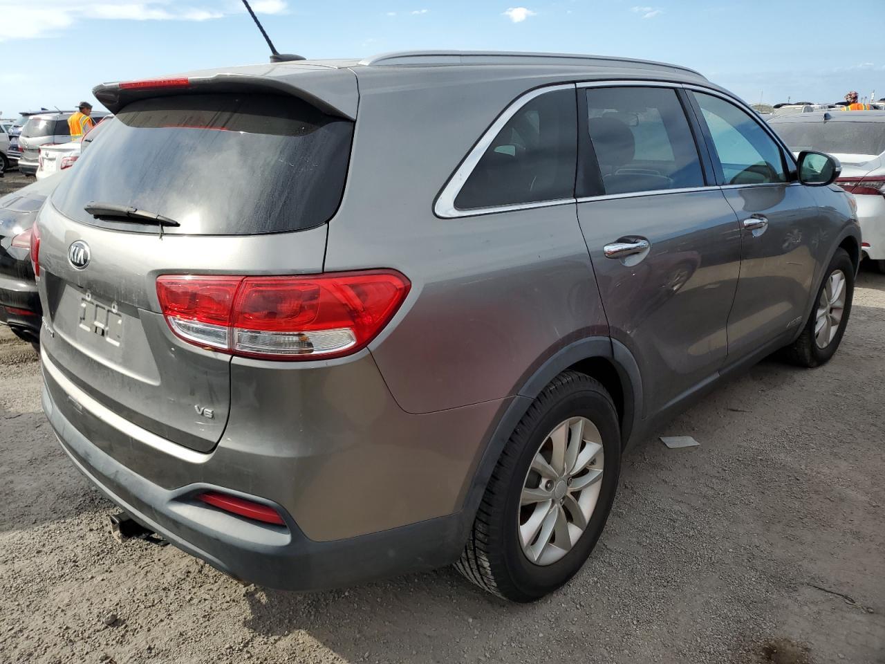 2018 KIA SORENTO