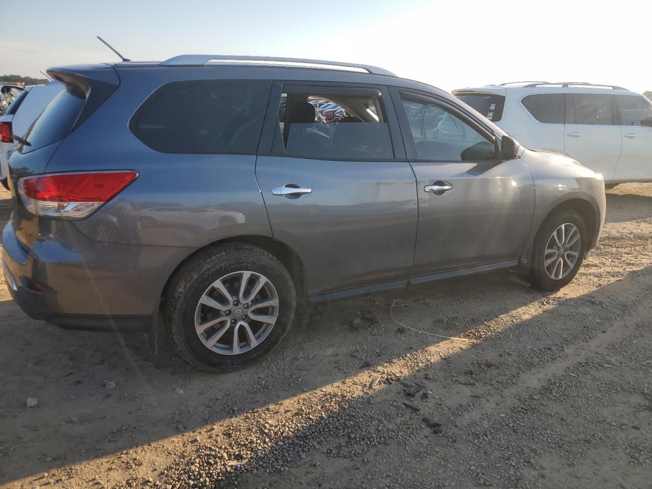 2016 NISSAN PATHFINDER
