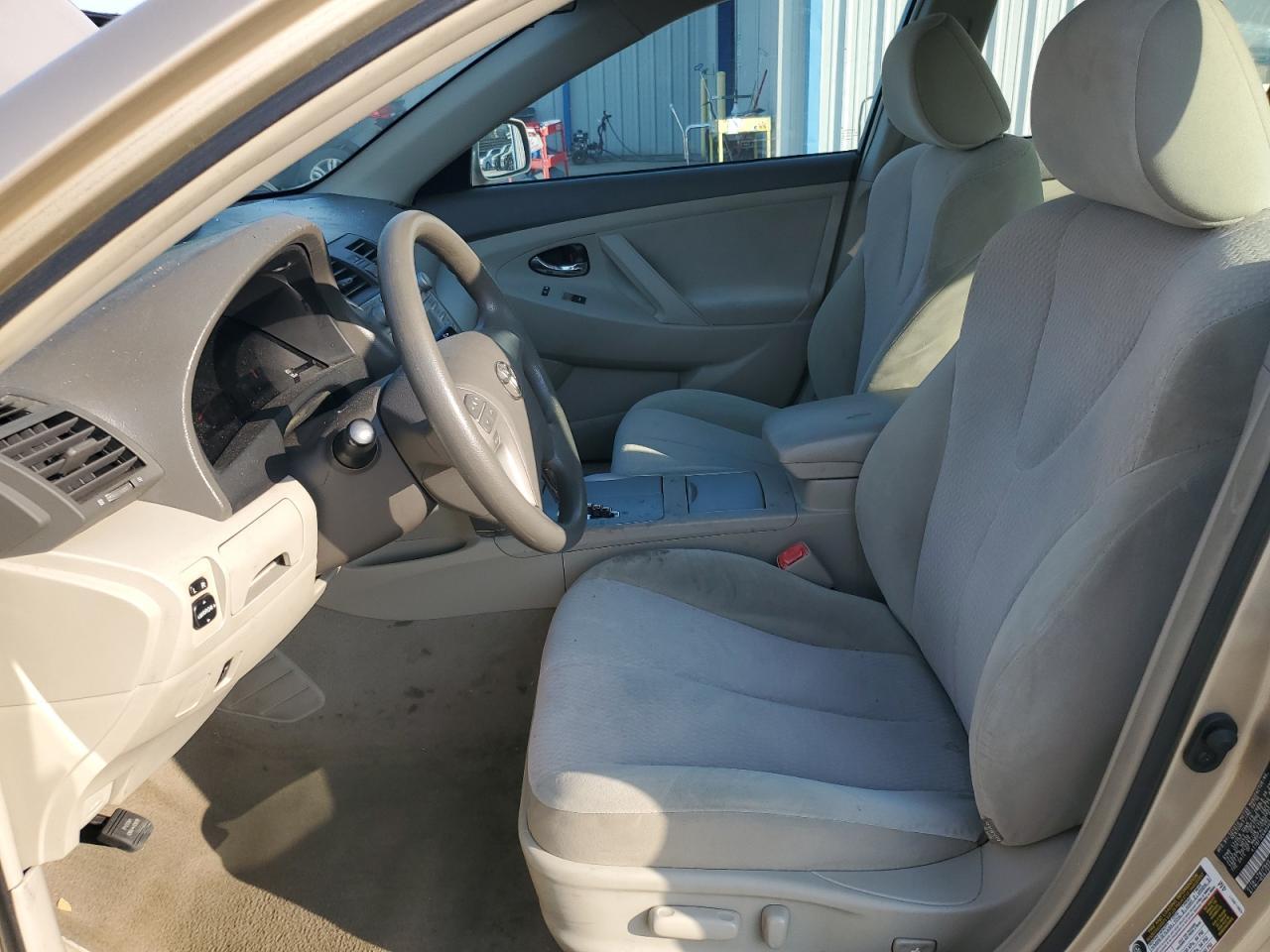 2011 TOYOTA CAMRY