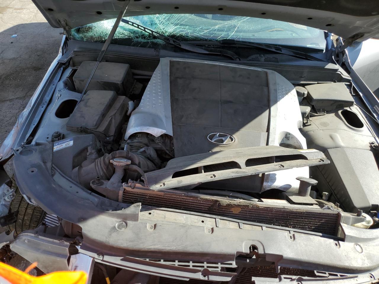 2009 HYUNDAI GENESIS