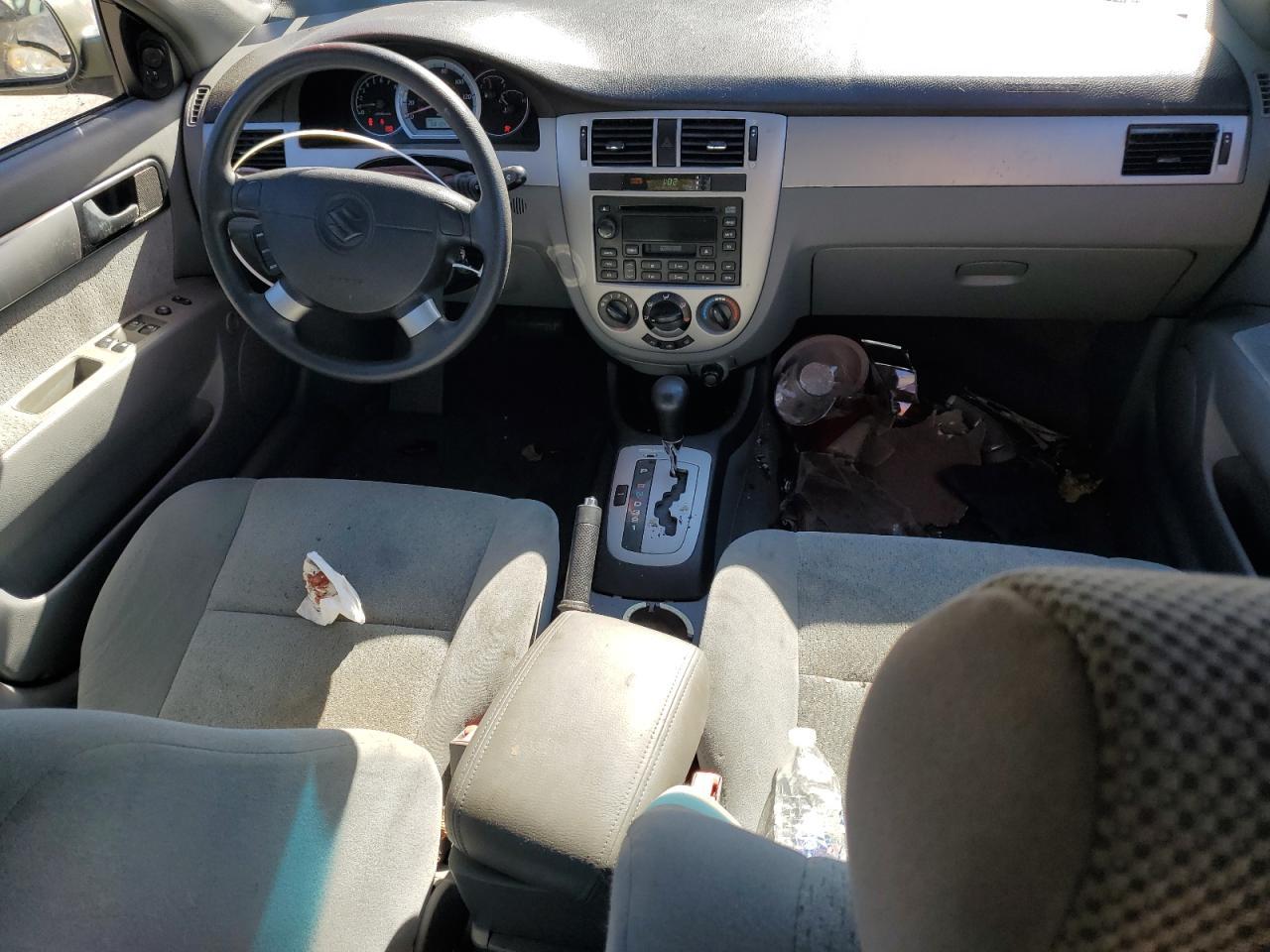 2005 SUZUKI Forenza