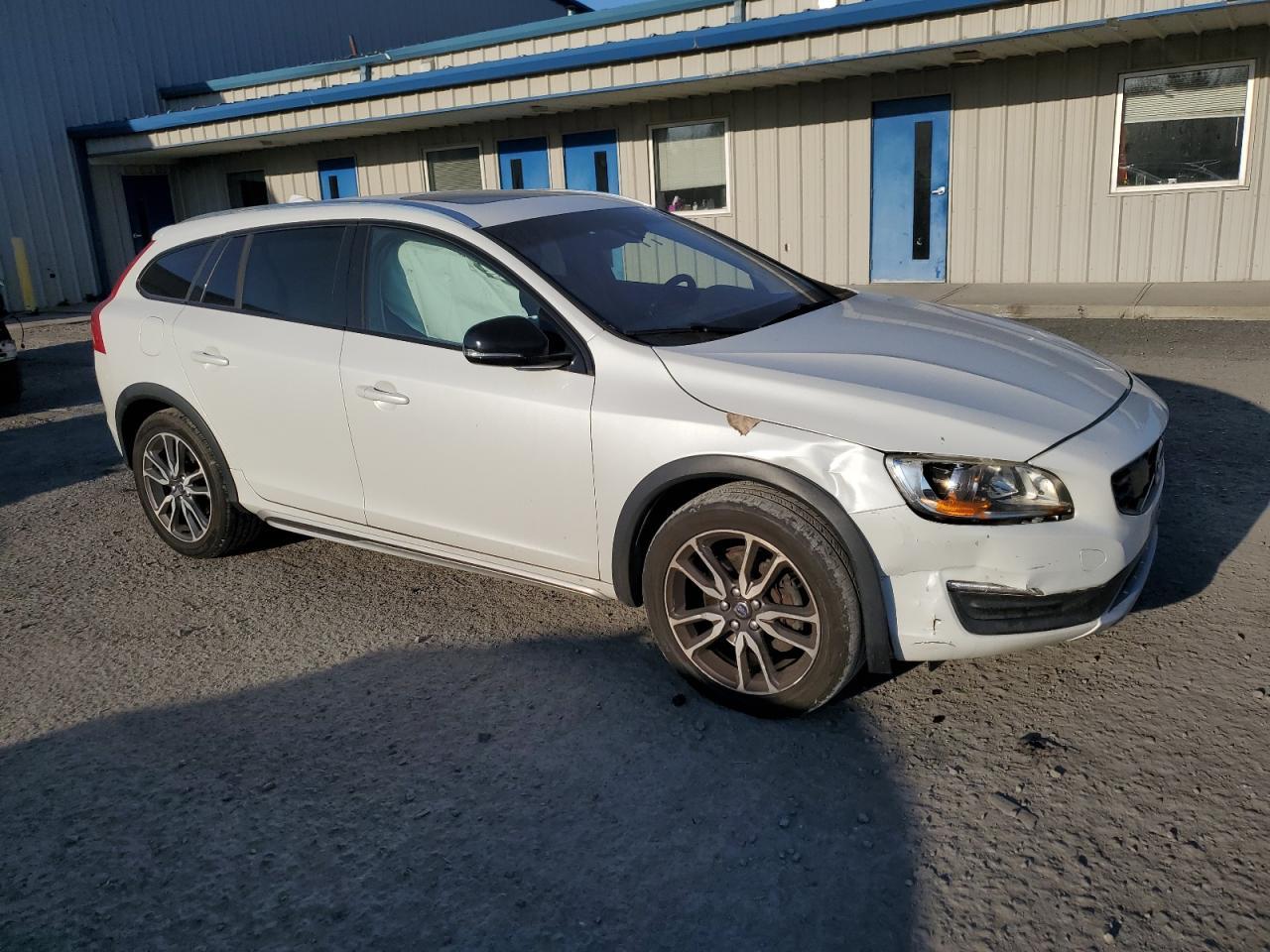 2016 VOLVO V60