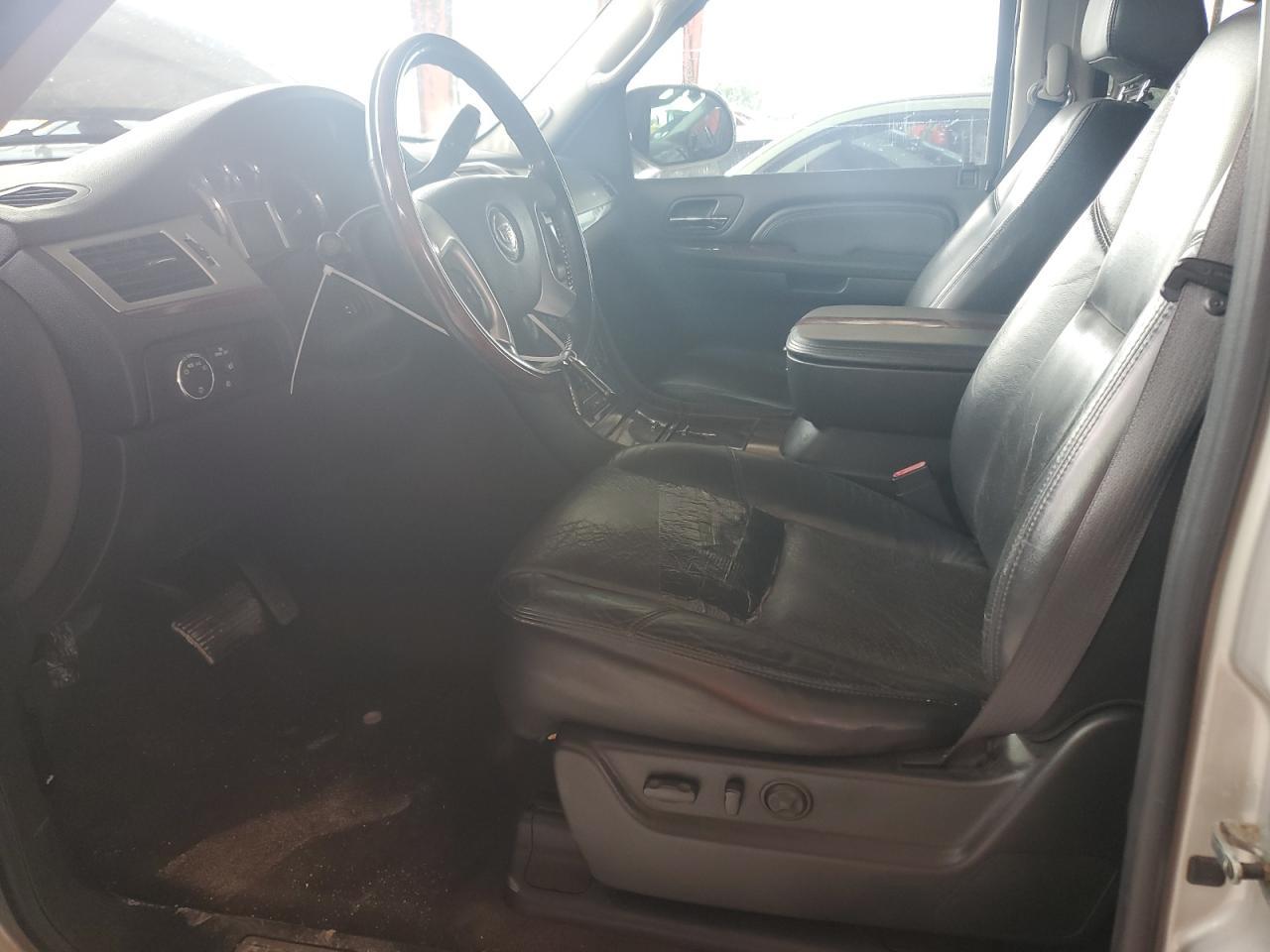 2009 CADILLAC ESCALADE