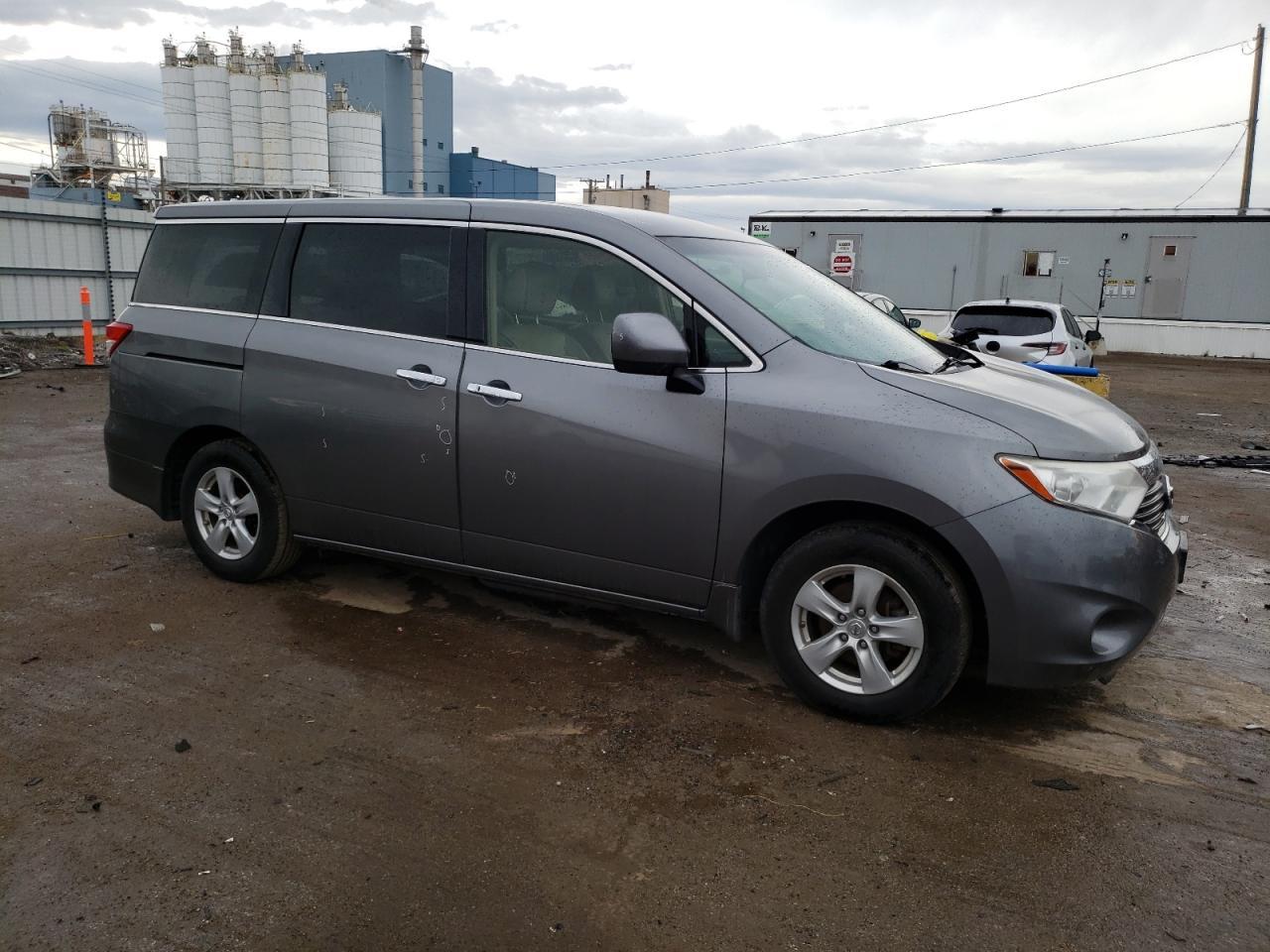 2015 NISSAN Quest