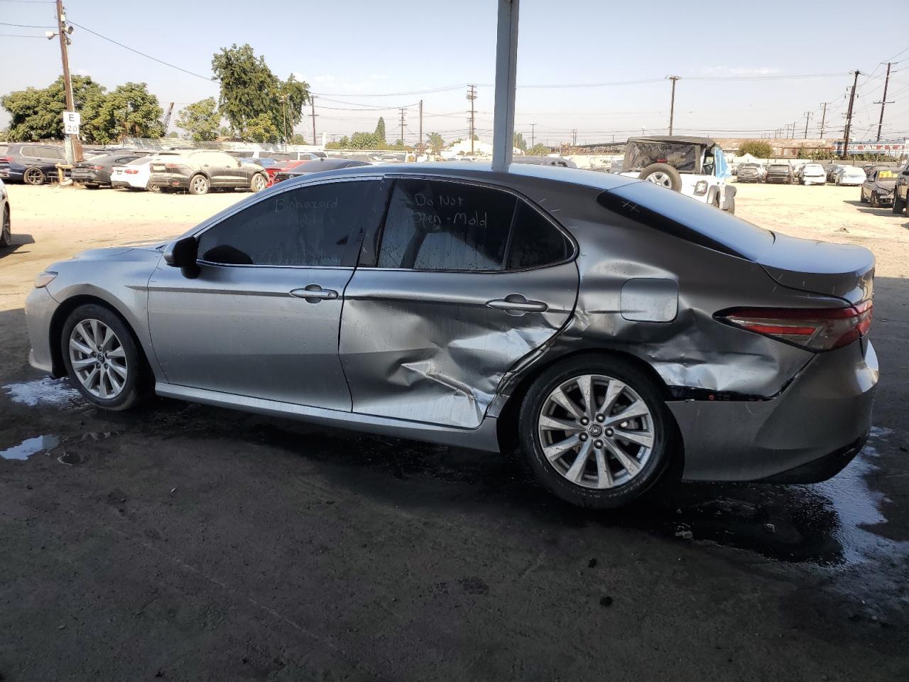 2018 TOYOTA CAMRY