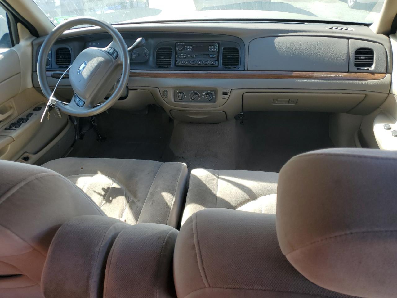 2002 FORD Crown Victoria