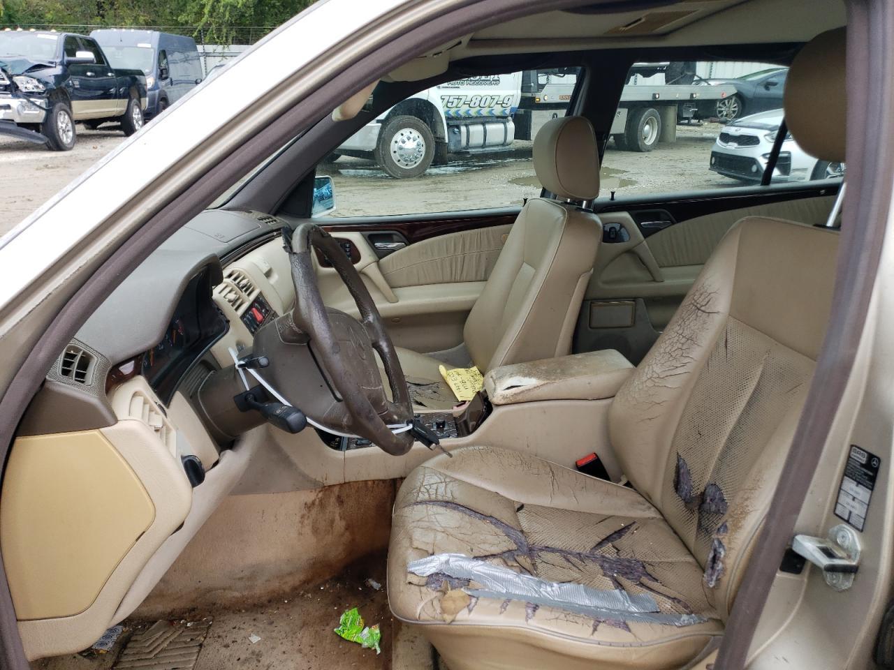 1997 MERCEDES-BENZ E-Class