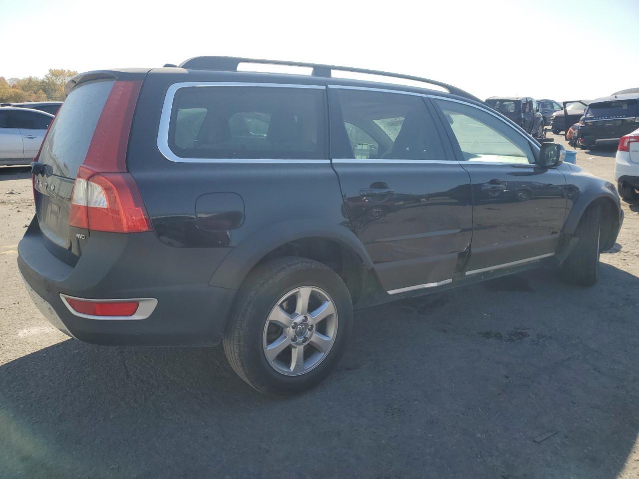 2012 VOLVO XC70