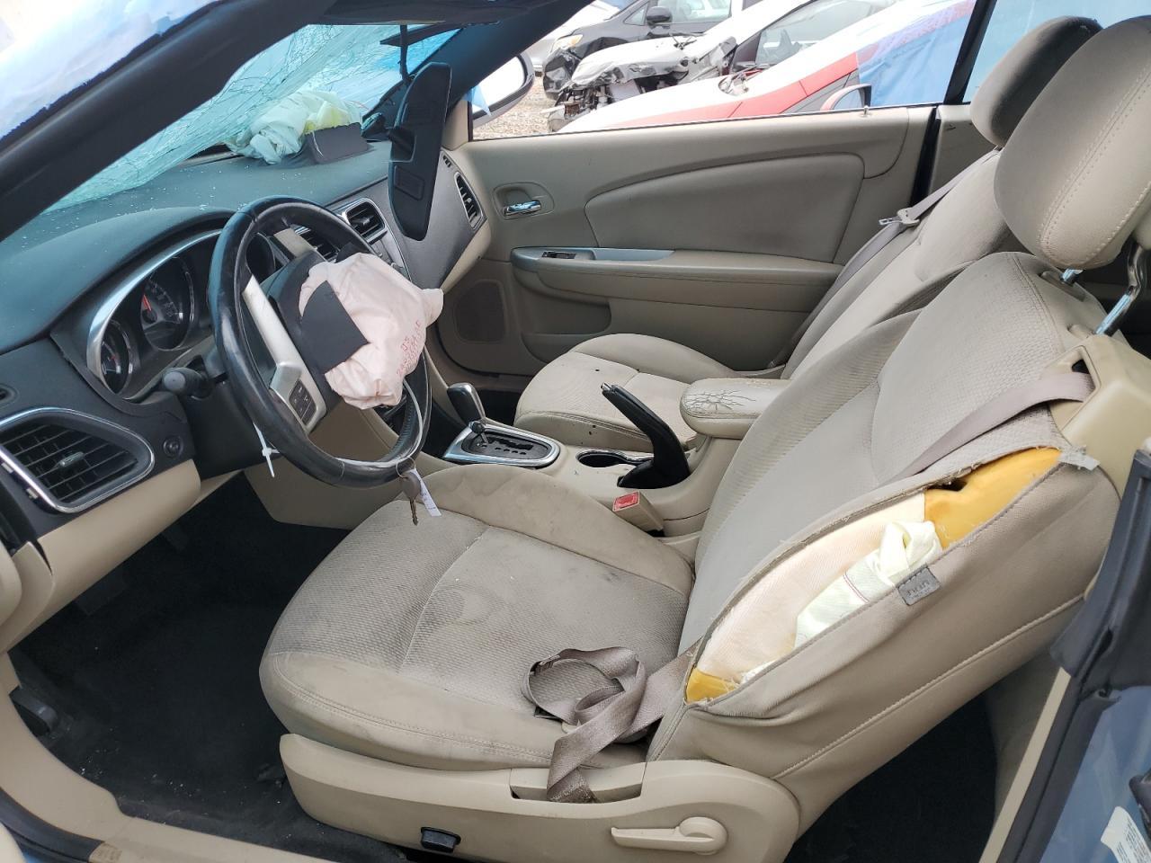 2013 CHRYSLER 200