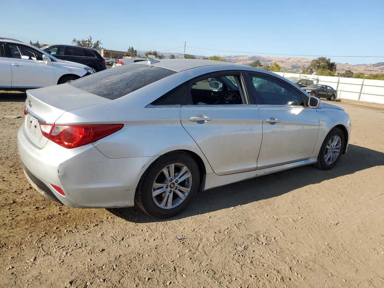 2014 HYUNDAI SONATA