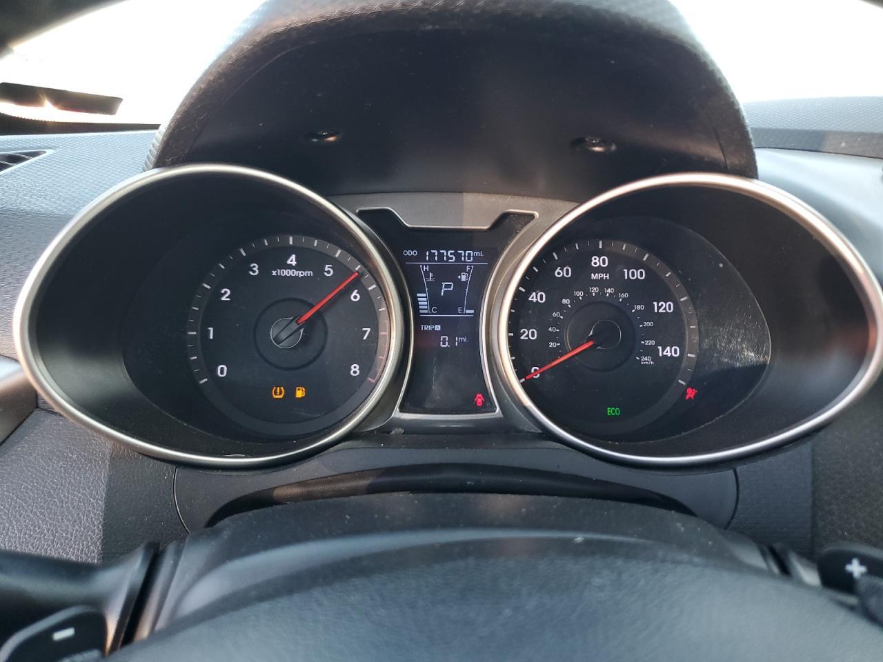 2012 HYUNDAI VELOSTER
