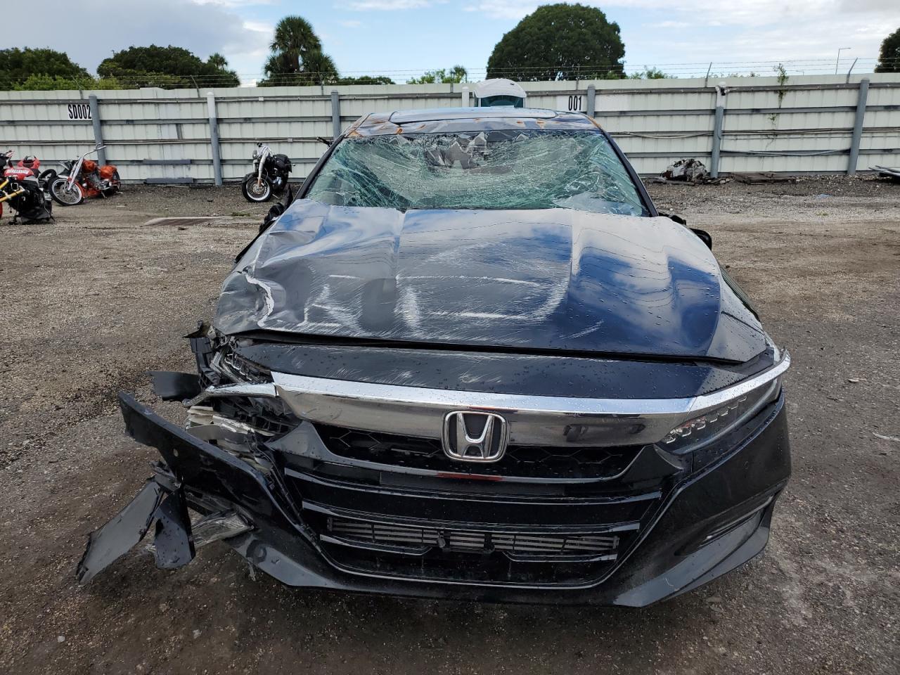 2018 HONDA ACCORD
