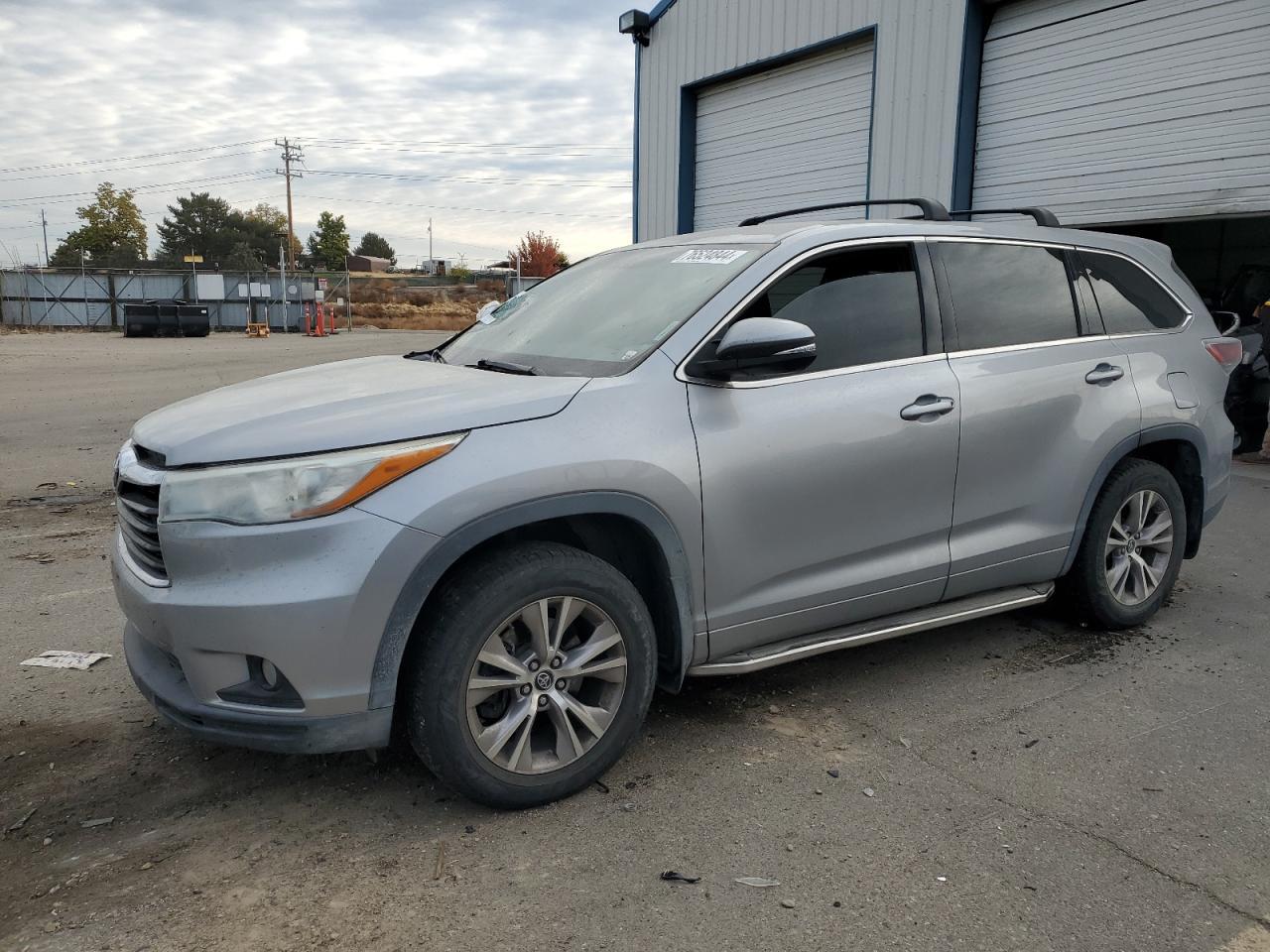 2016 TOYOTA HIGHLANDER