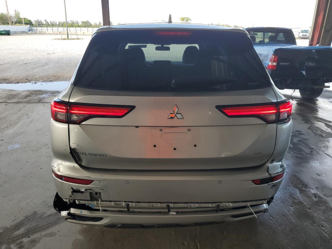 2023 MITSUBISHI outlander