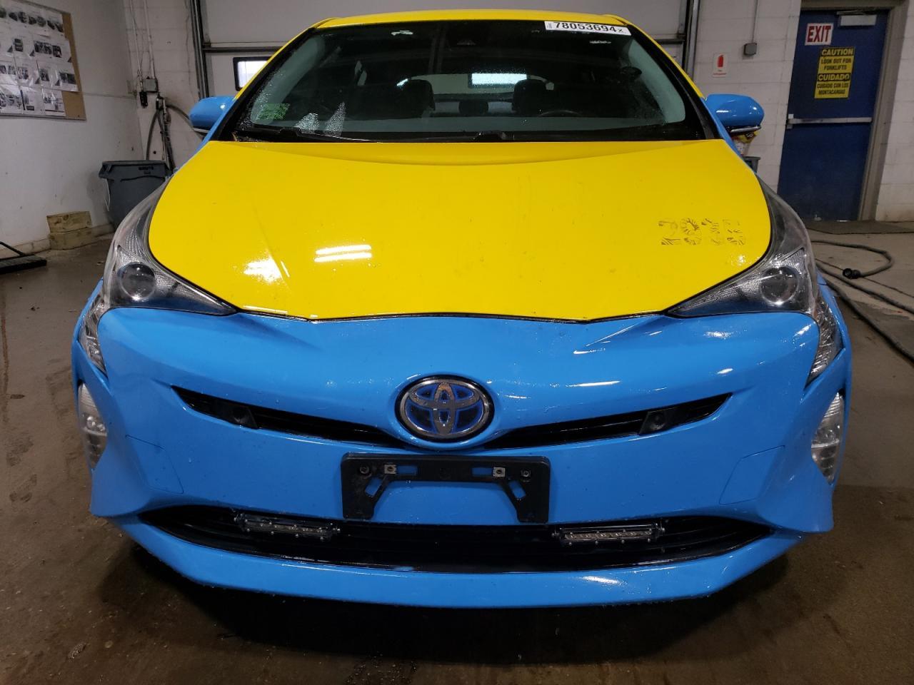2017 TOYOTA PRIUS