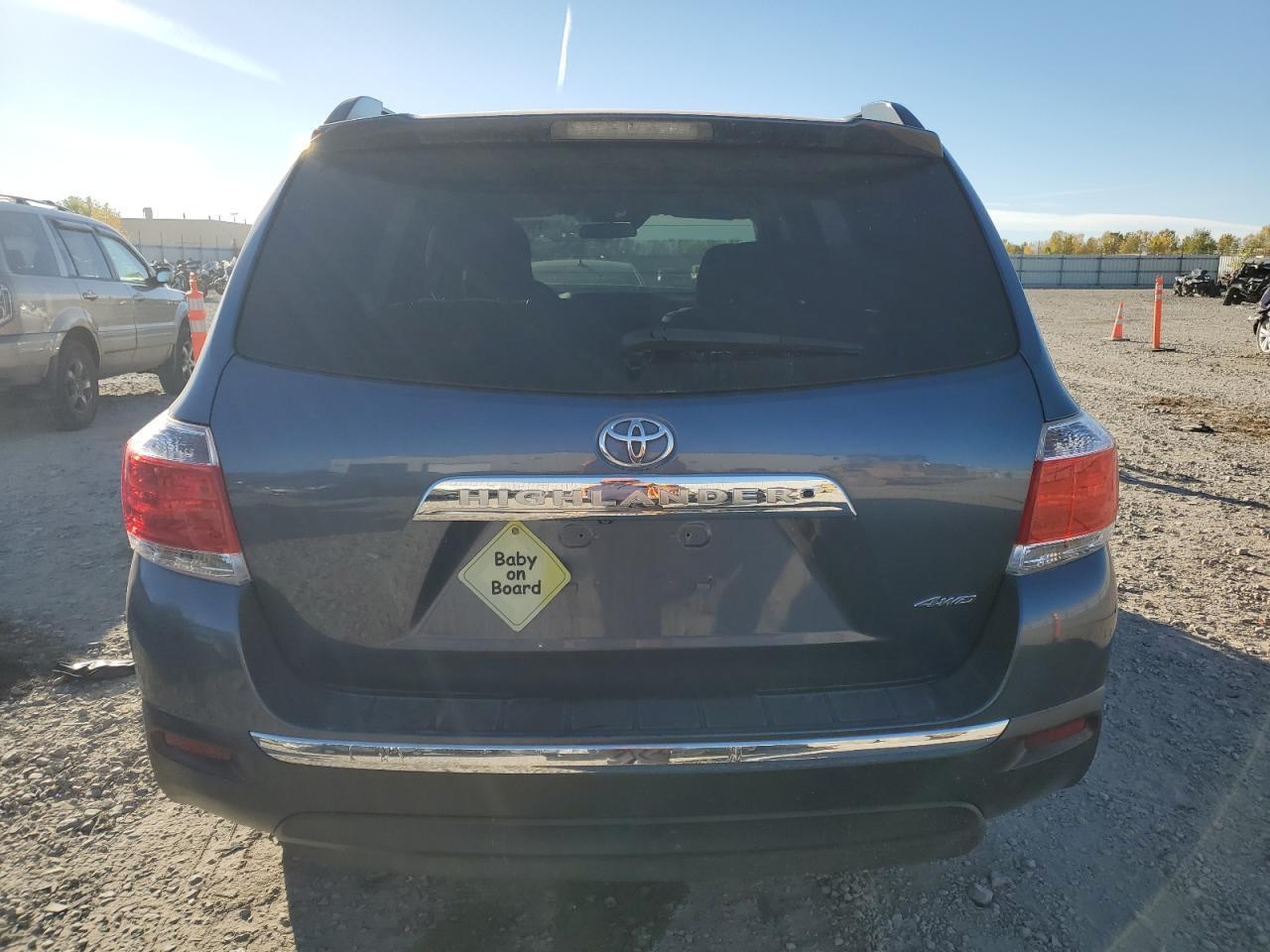 2013 TOYOTA HIGHLANDER