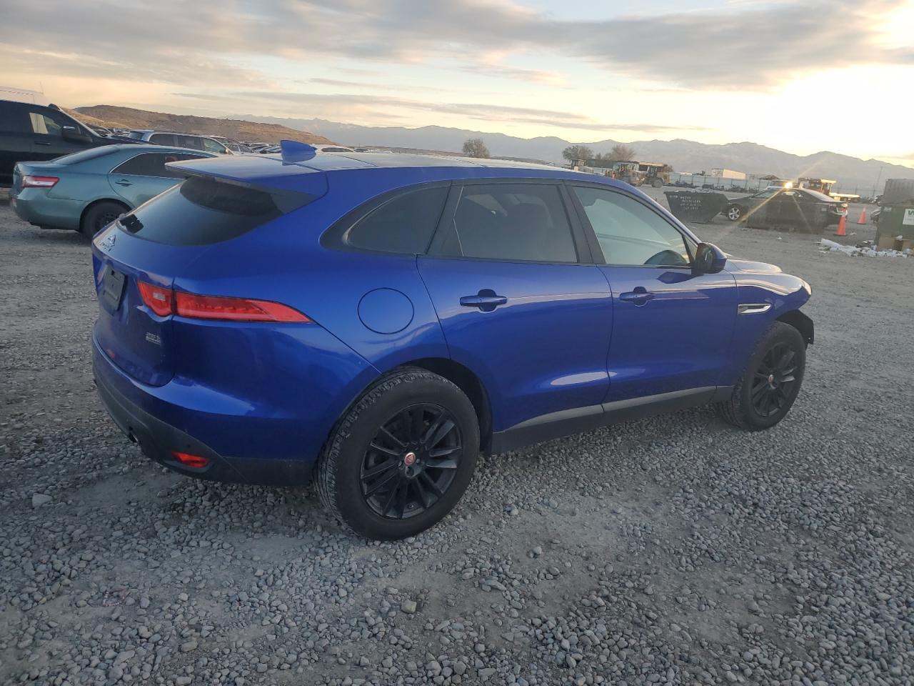 2018 JAGUAR F-Pace
