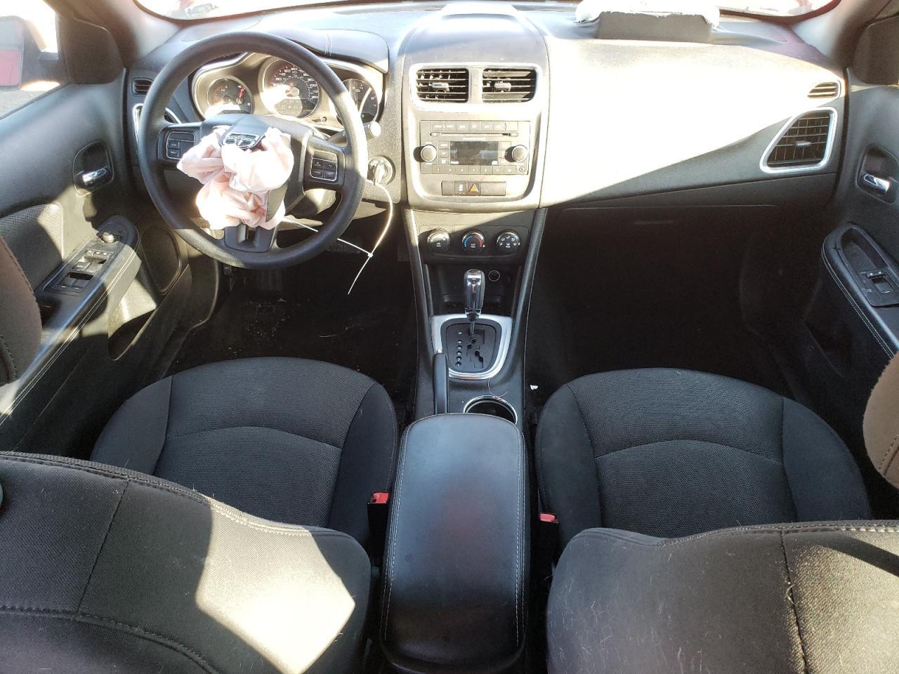 2014 DODGE Avenger