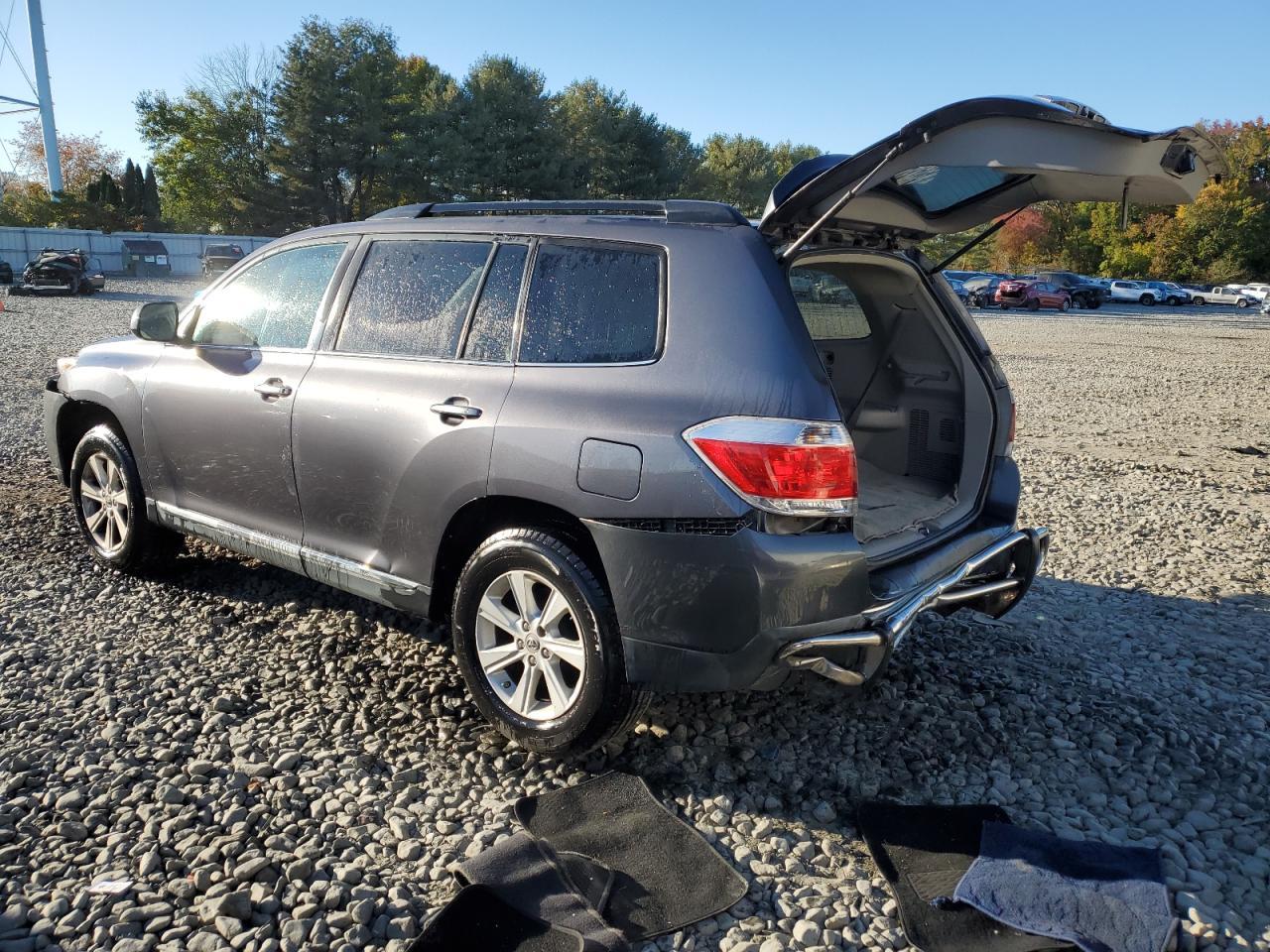 2012 TOYOTA HIGHLANDER