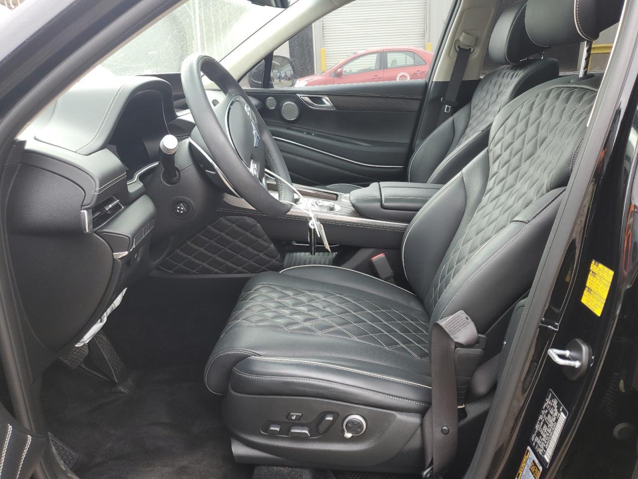 2024 GENESIS GV80