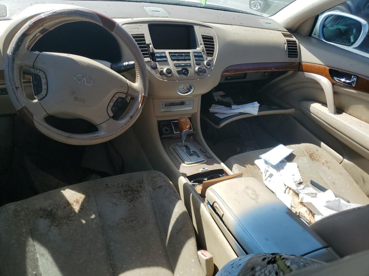 2002 INFINITI Q45