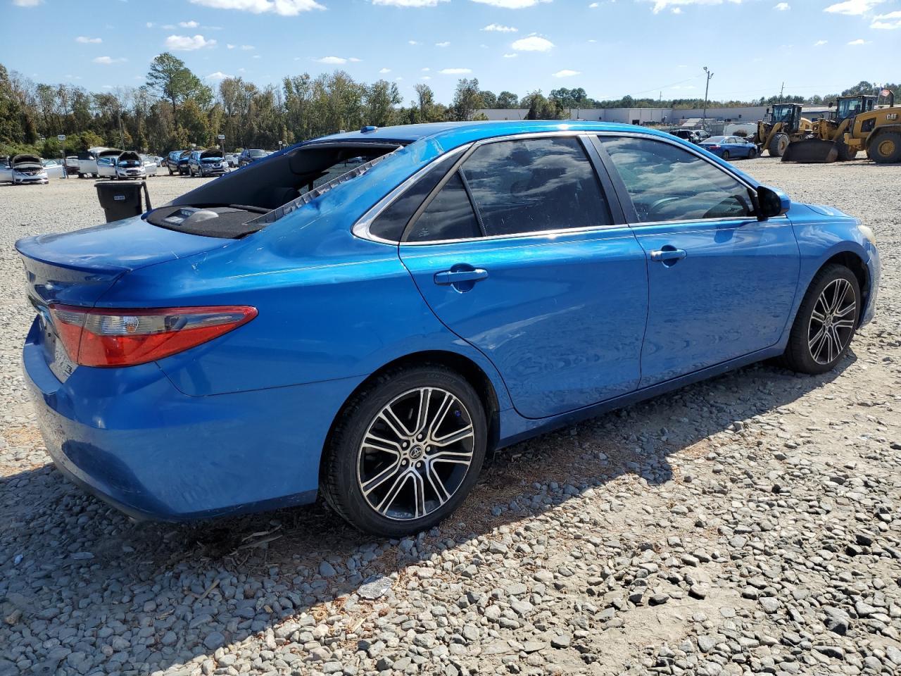 2016 TOYOTA CAMRY