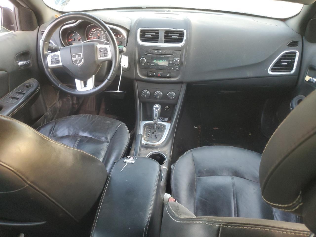 2013 DODGE Avenger