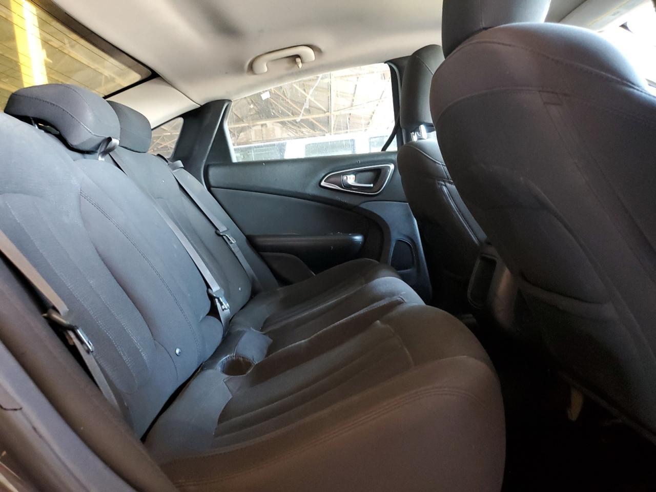 2015 CHRYSLER 200