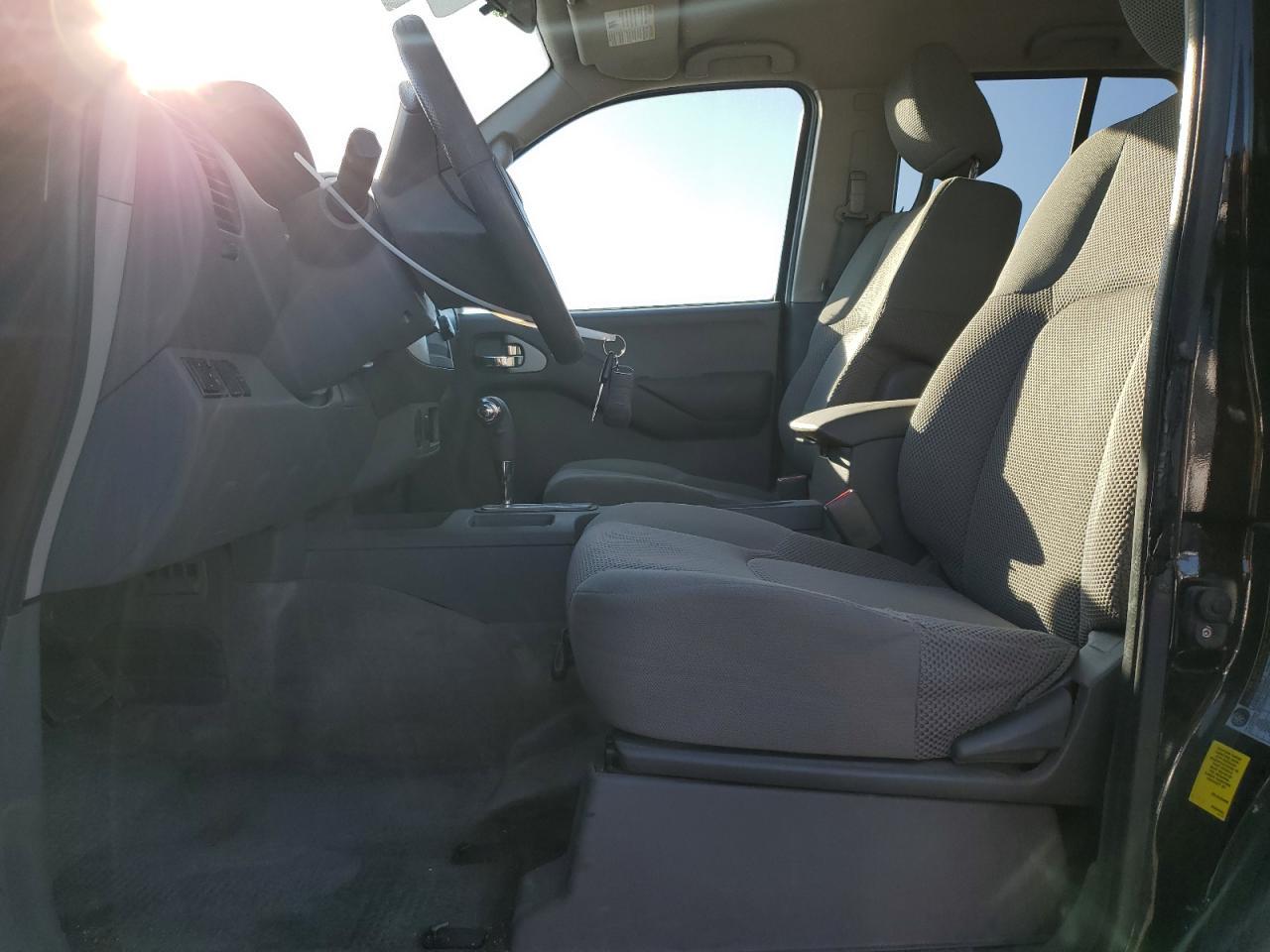 2012 NISSAN Frontier