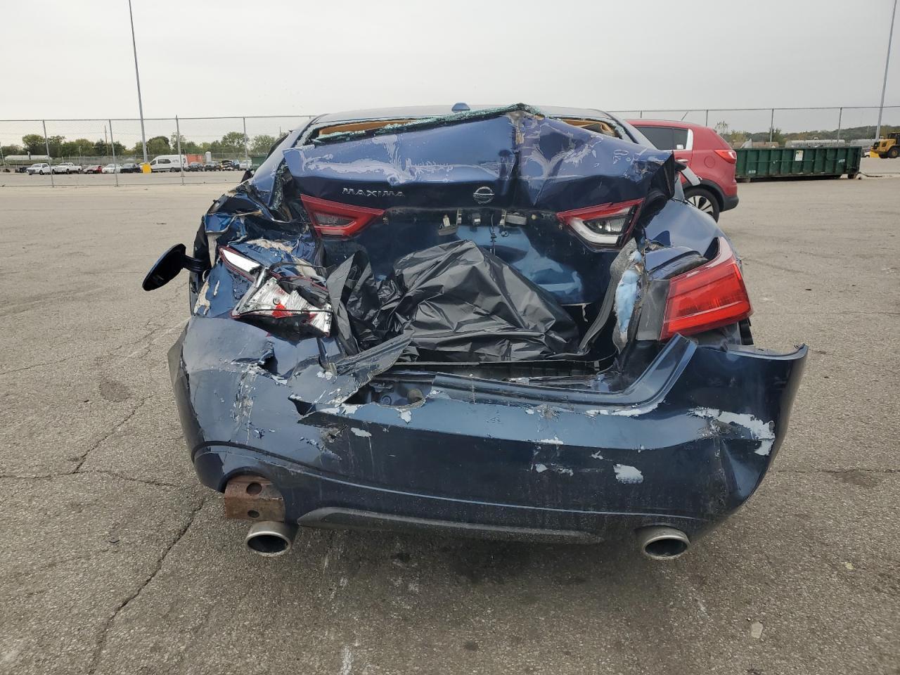 2016 NISSAN Maxima