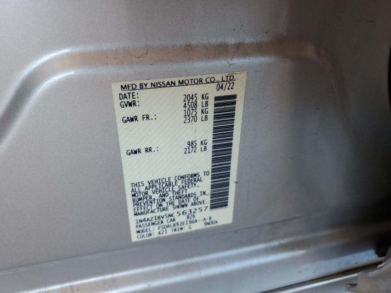2022 NISSAN LEAF