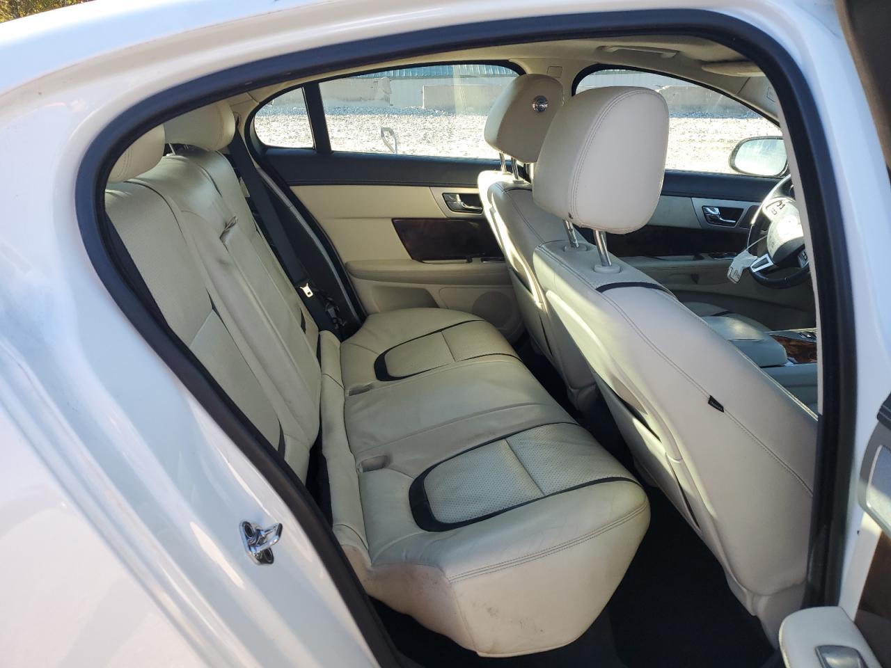 2012 JAGUAR XF