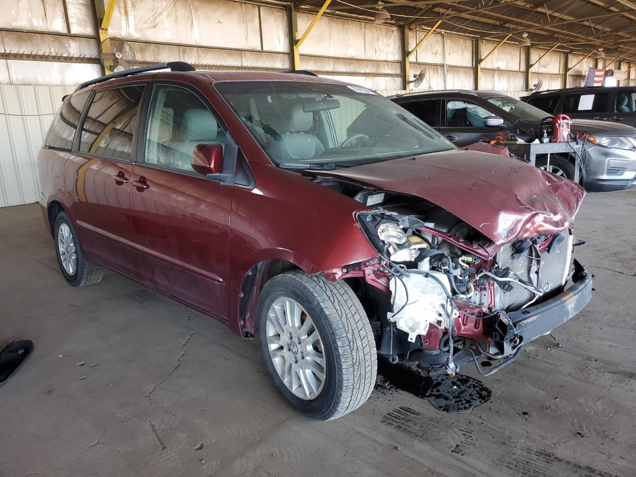 2010 TOYOTA SIENNA