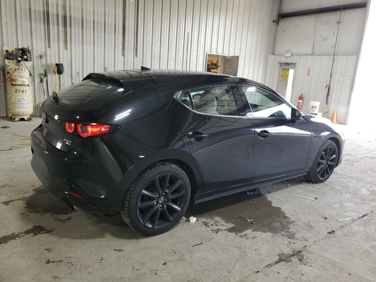 2021 MAZDA 3