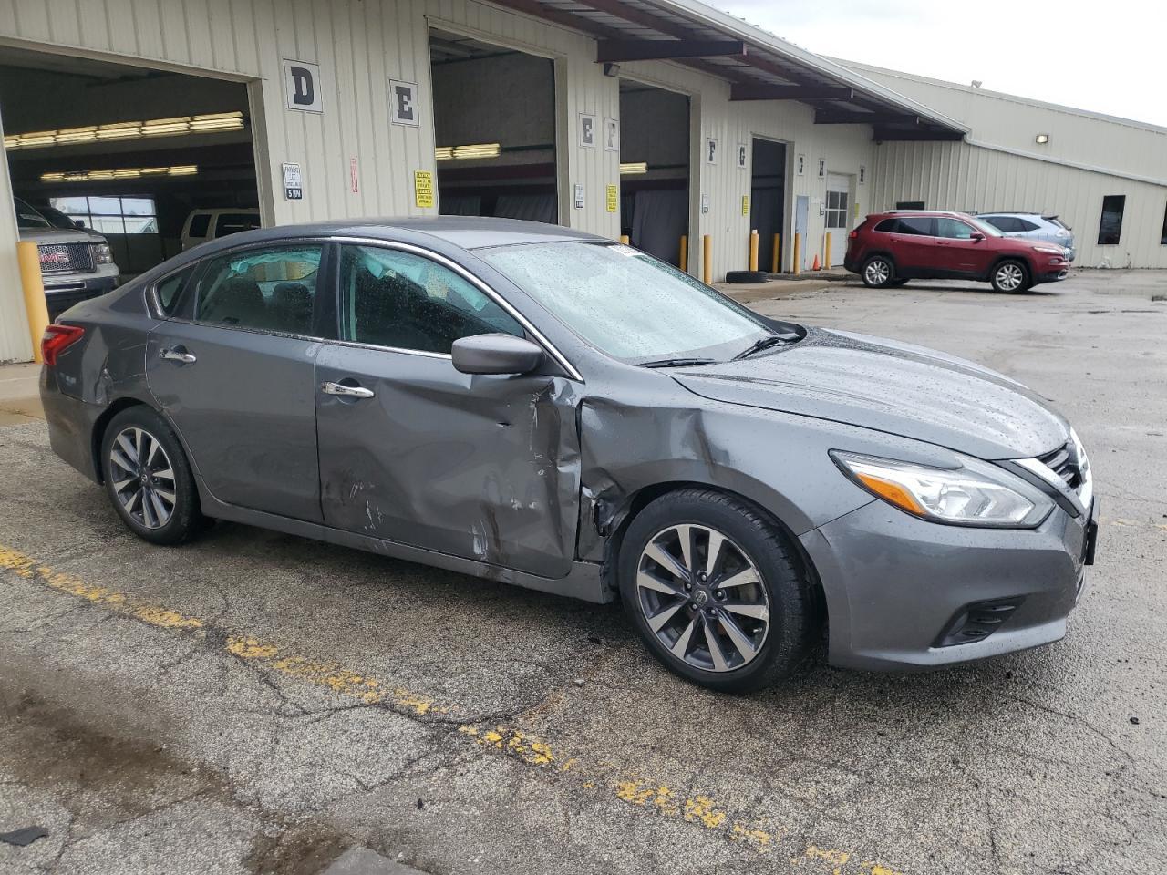 2017 NISSAN ALTIMA