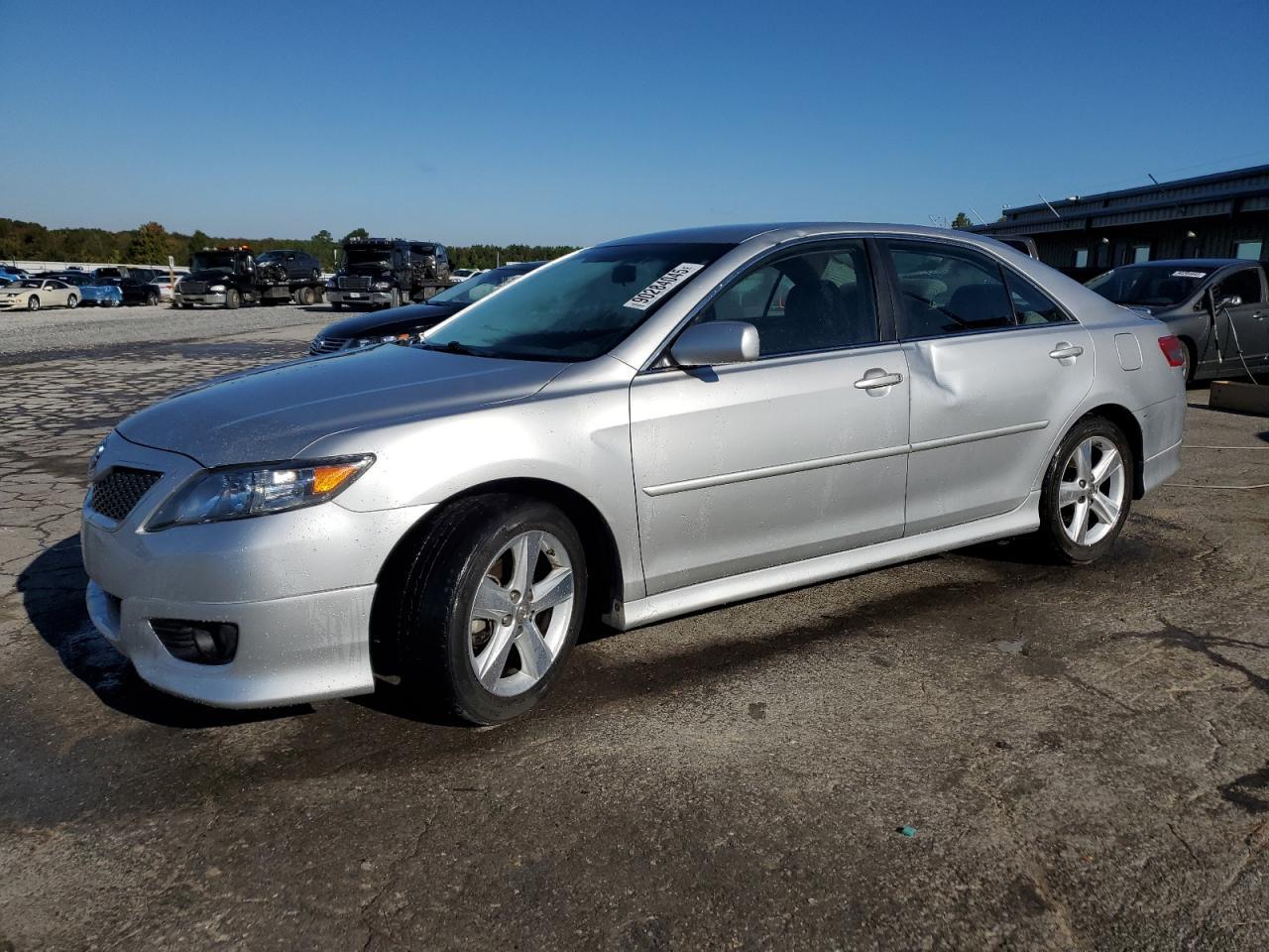 2011 TOYOTA CAMRY