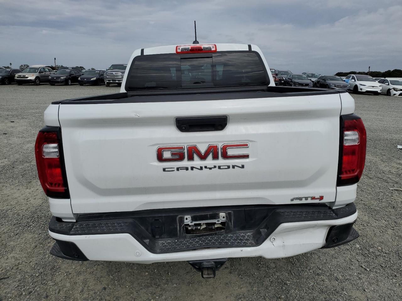 2023 GMC CANYON