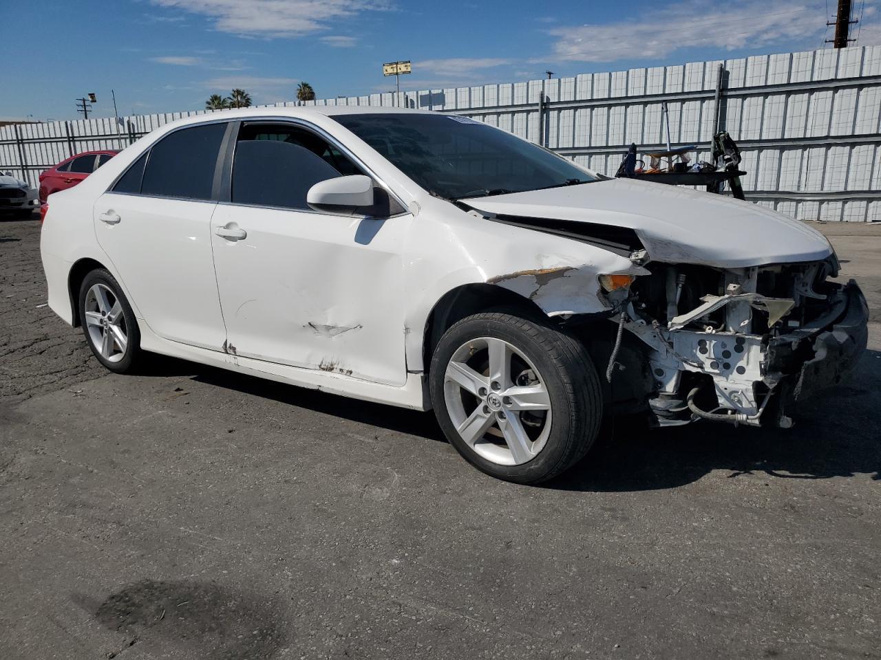2014 TOYOTA CAMRY