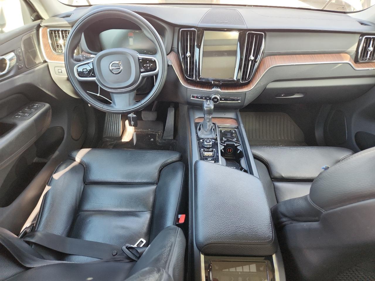 2019 VOLVO XC60
