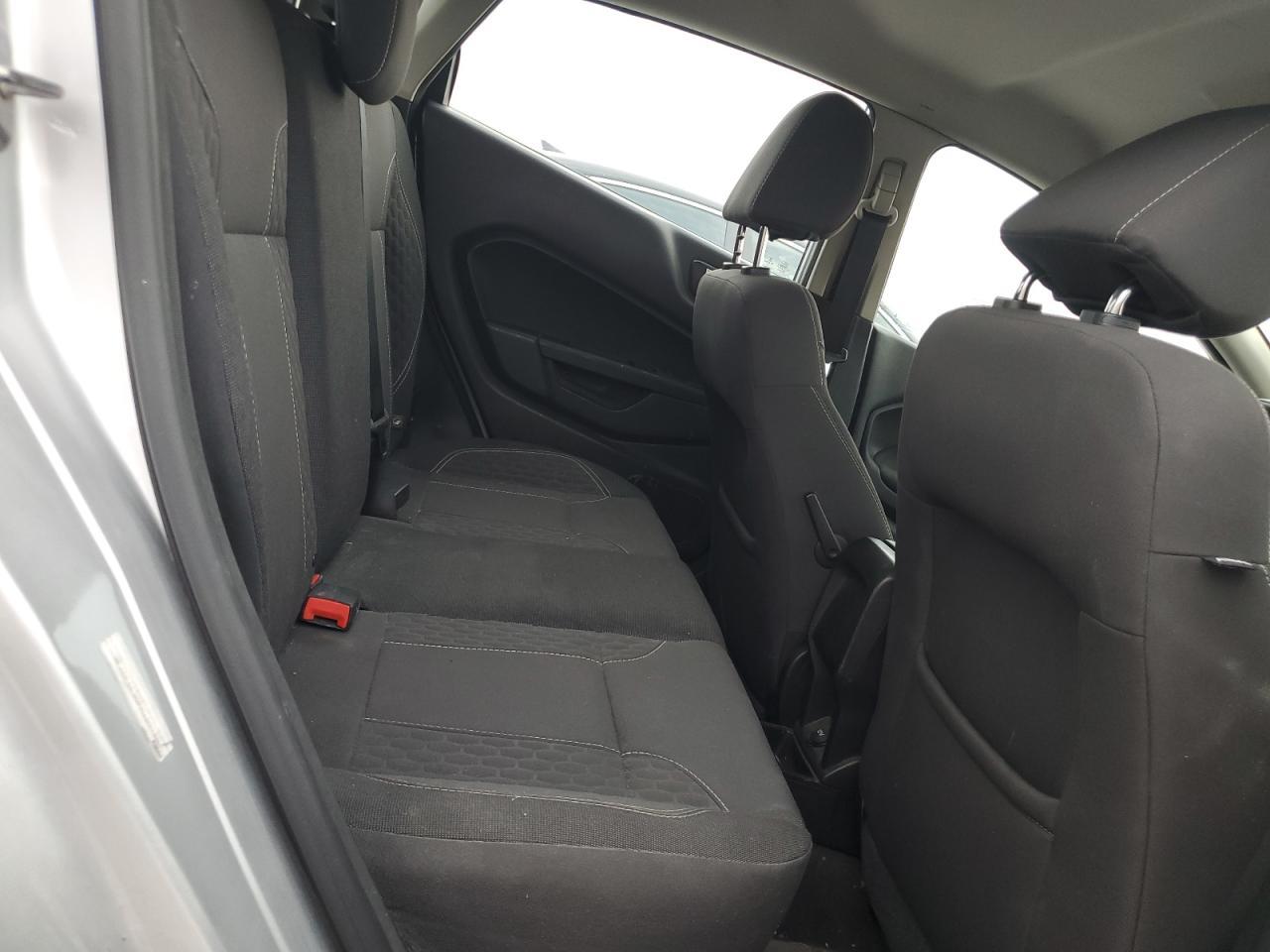 2015 FORD Fiesta