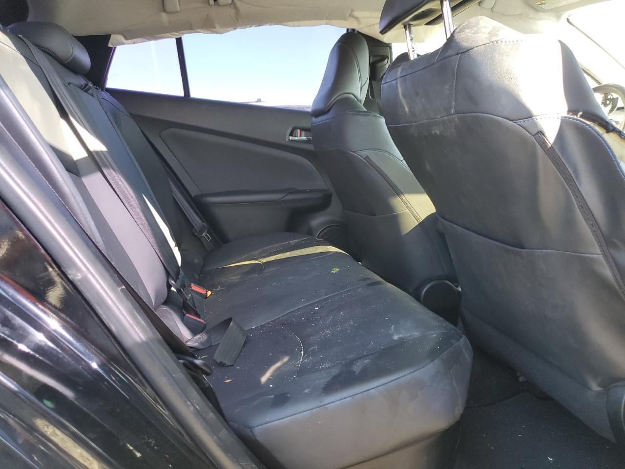 2016 TOYOTA PRIUS