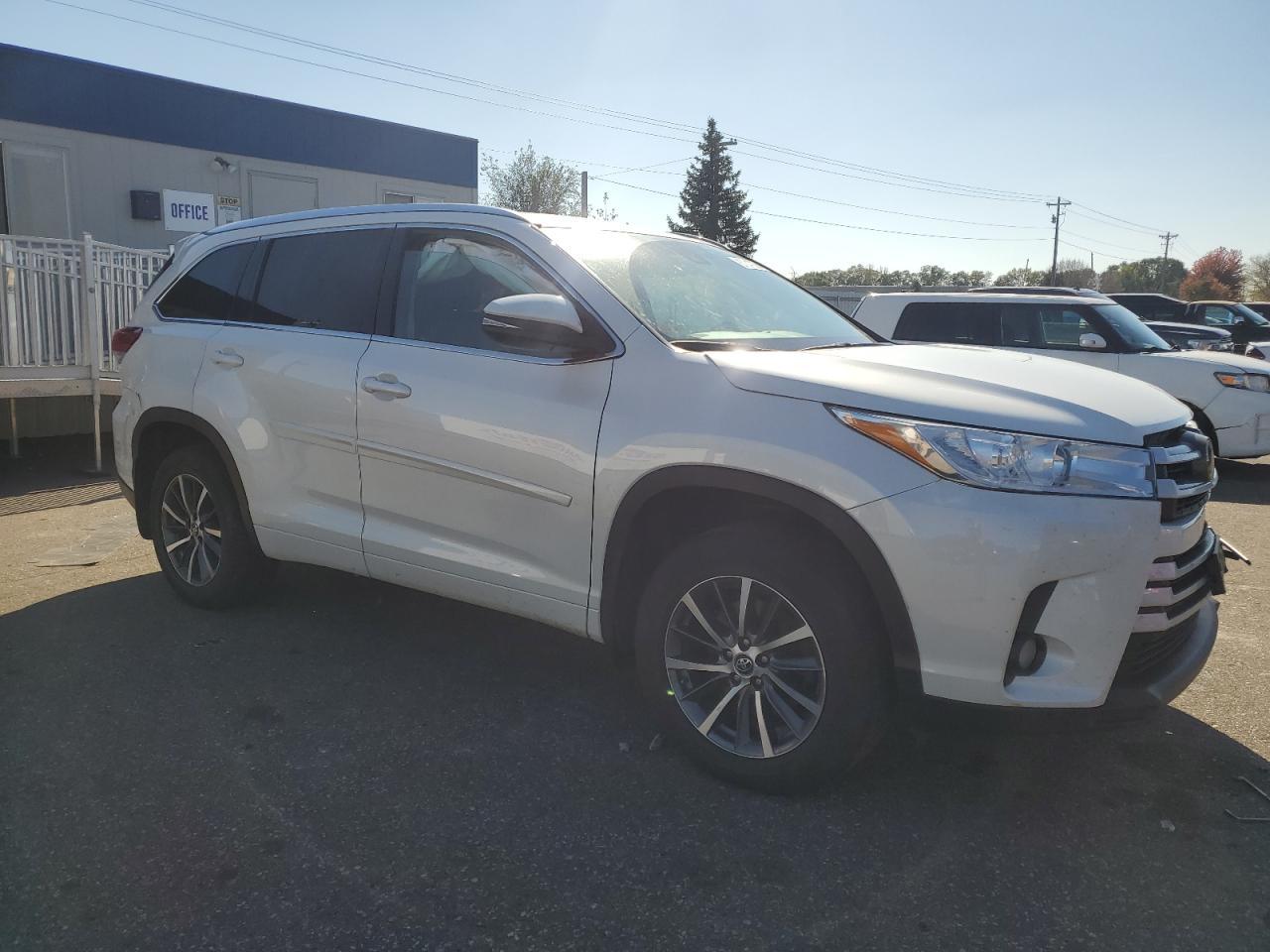 2018 TOYOTA HIGHLANDER