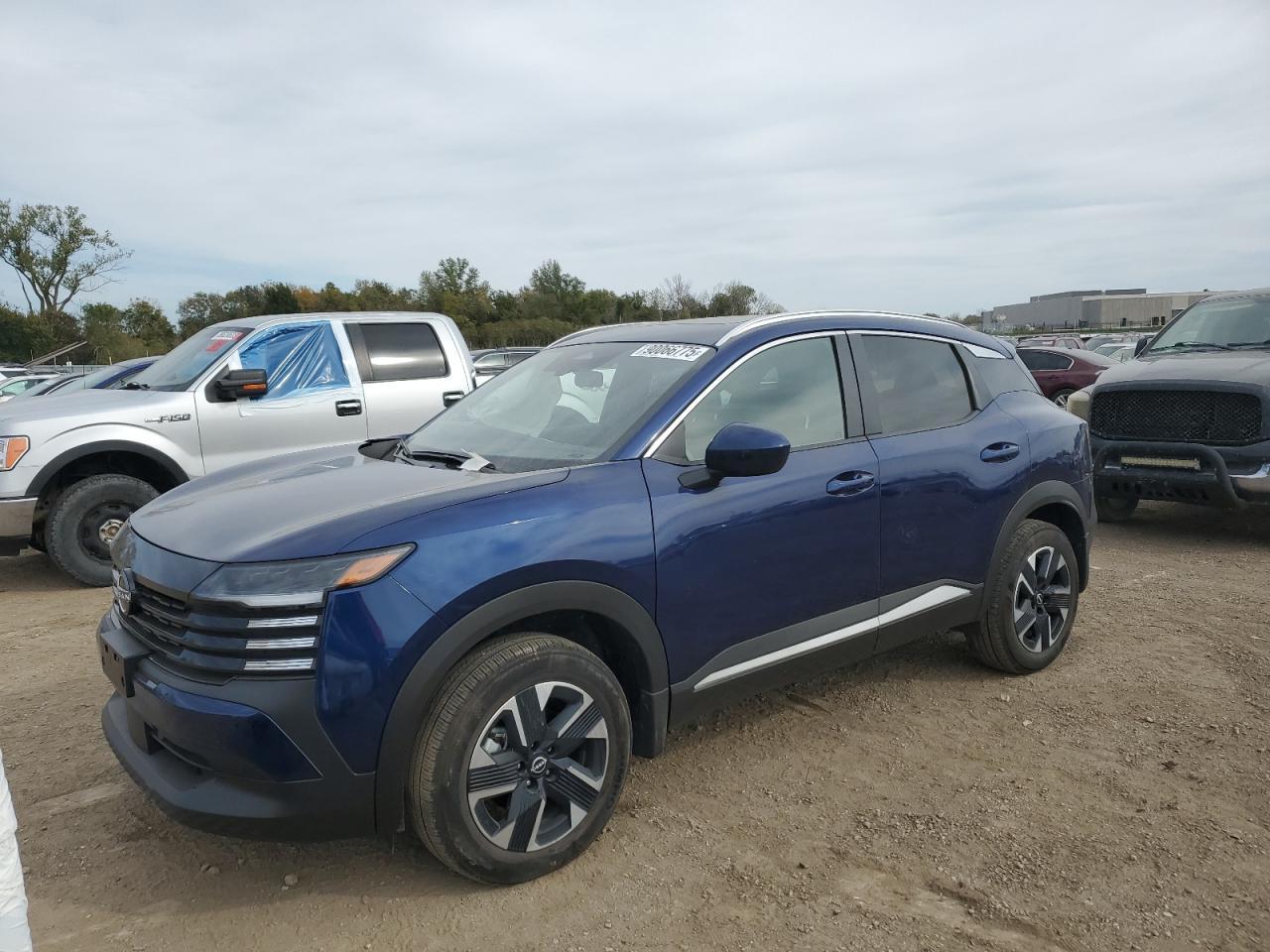 2025 NISSAN KICKS