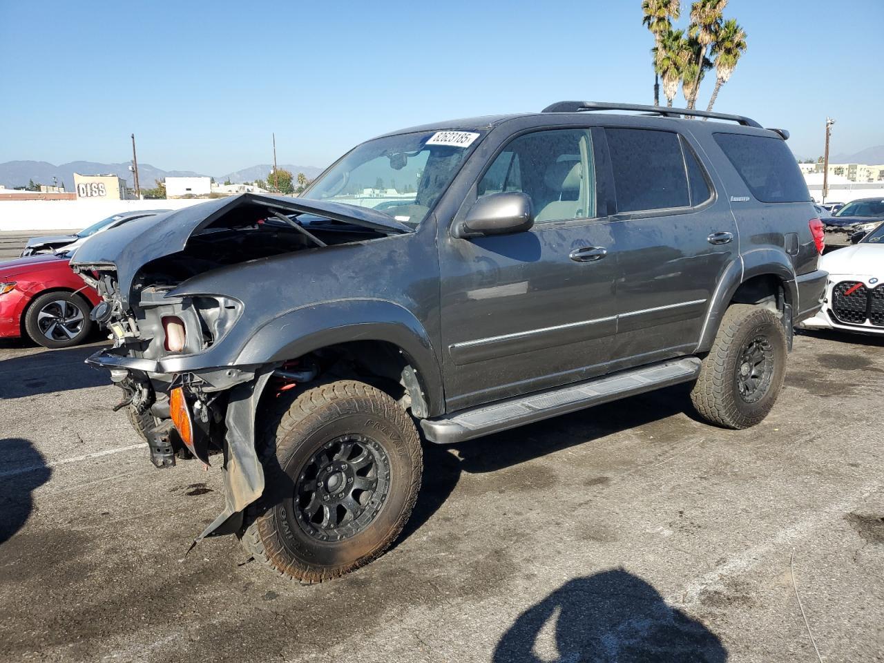 2004 TOYOTA Sequoia