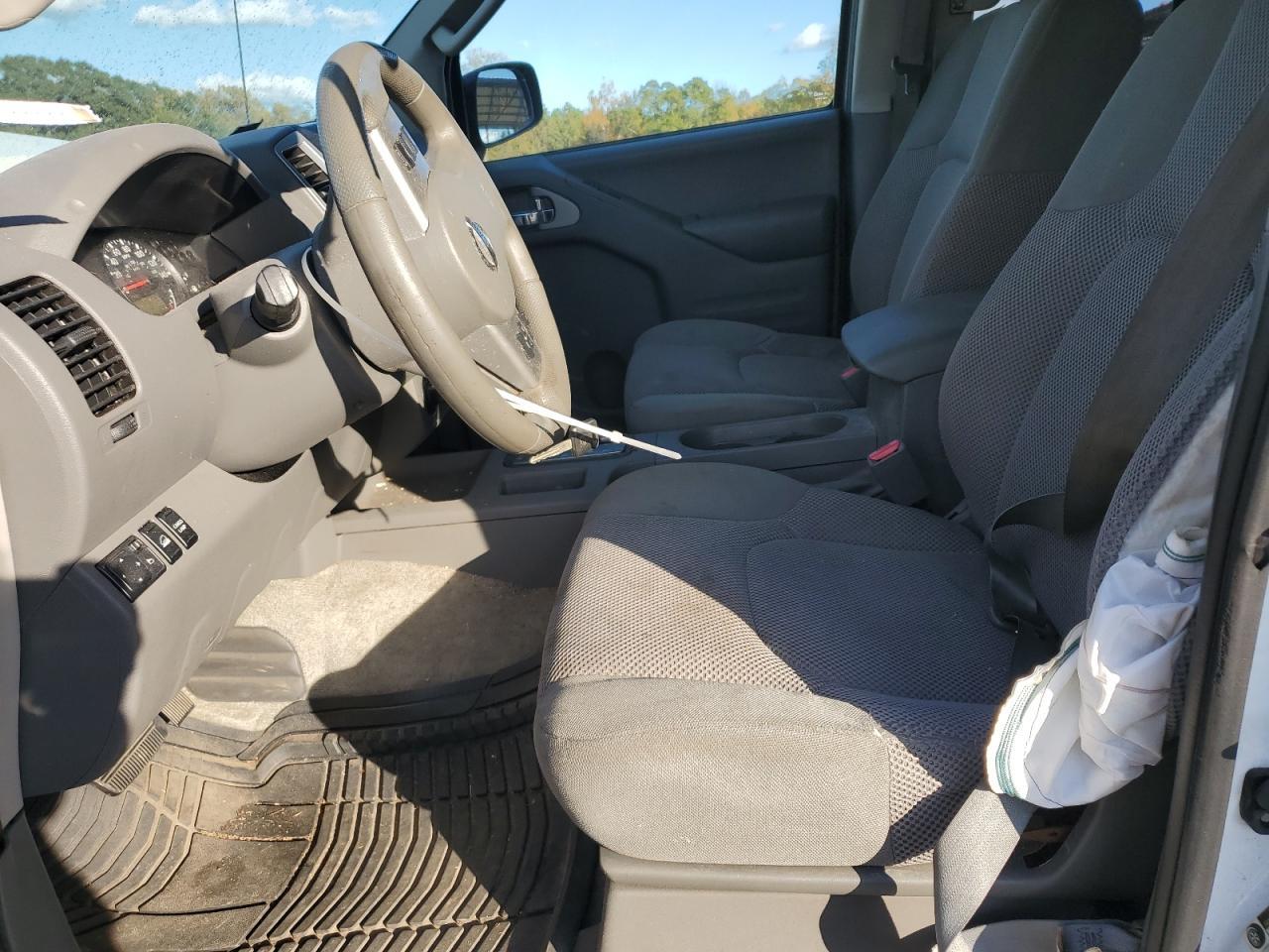 2016 NISSAN Frontier