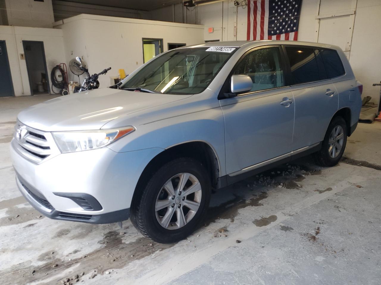 2013 TOYOTA HIGHLANDER