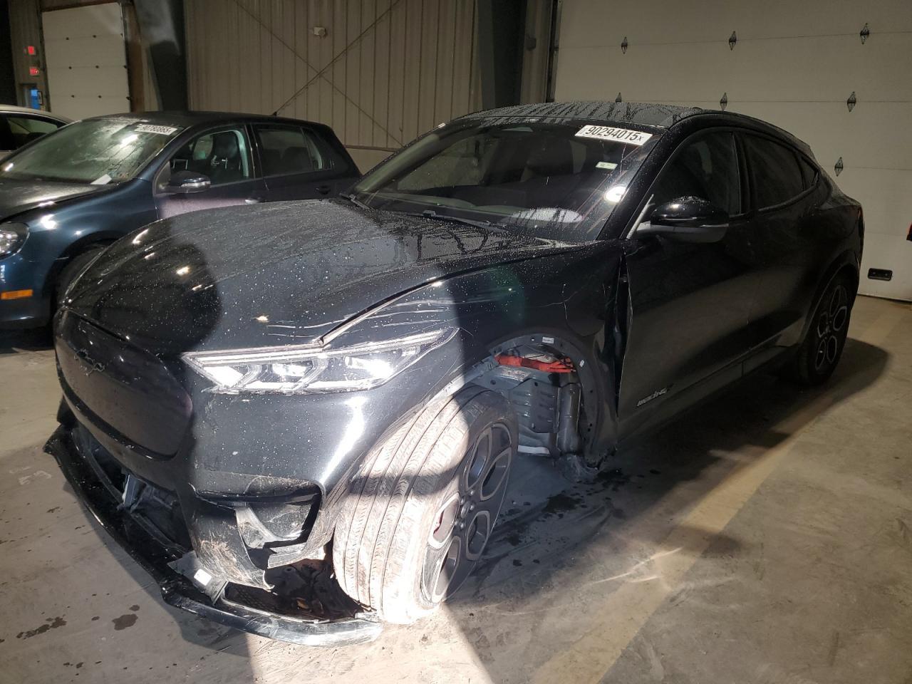 2021 FORD Mustang Mach-E