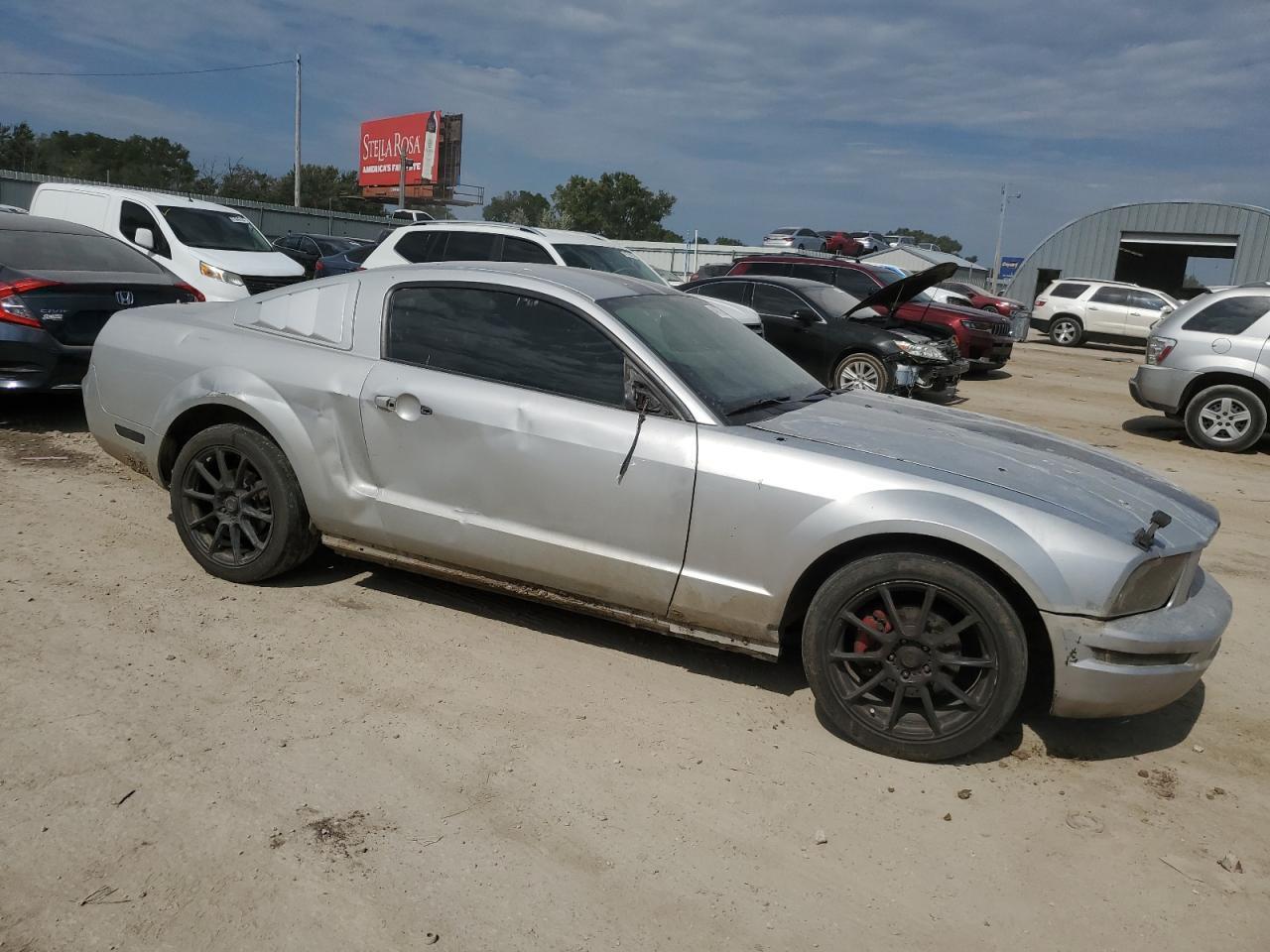 2006 FORD MUSTANG