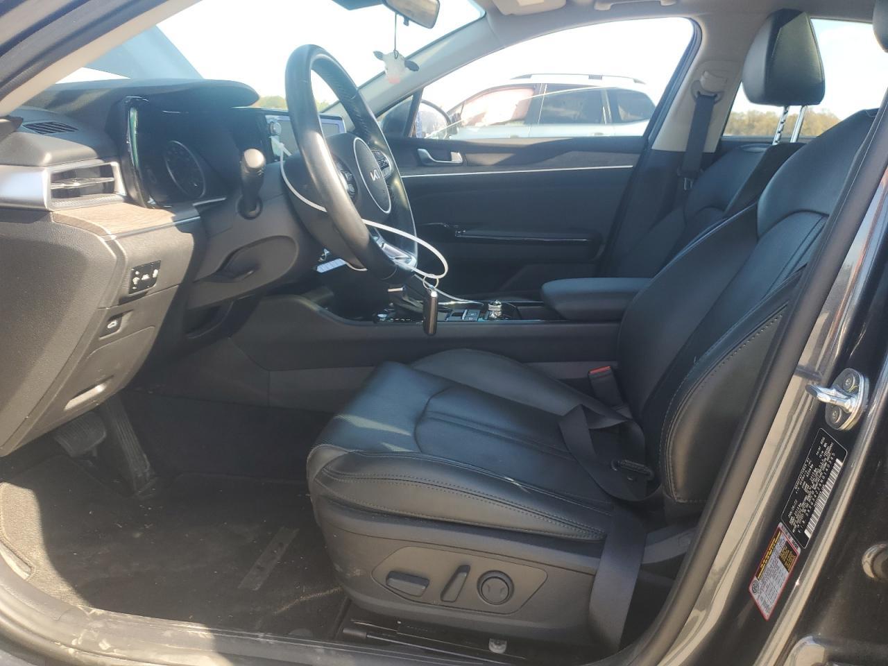2022 KIA K5
