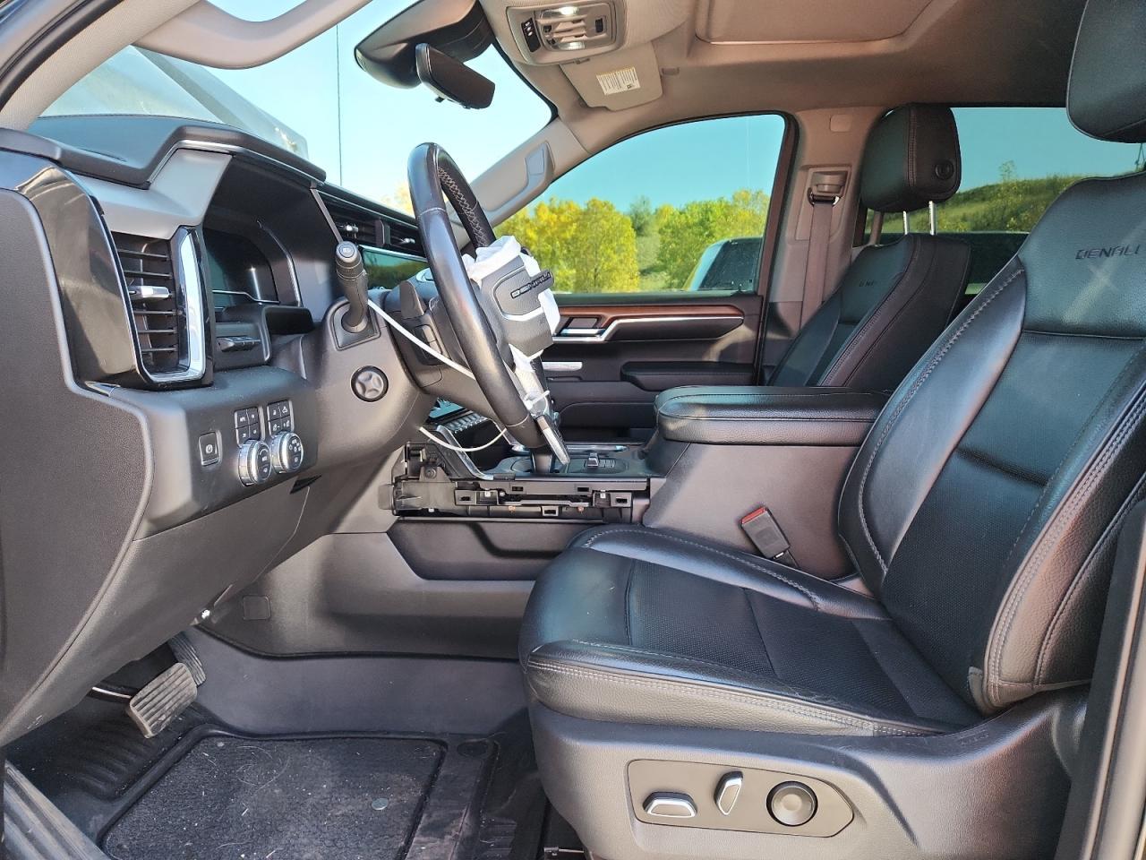 2023 GMC Sierra